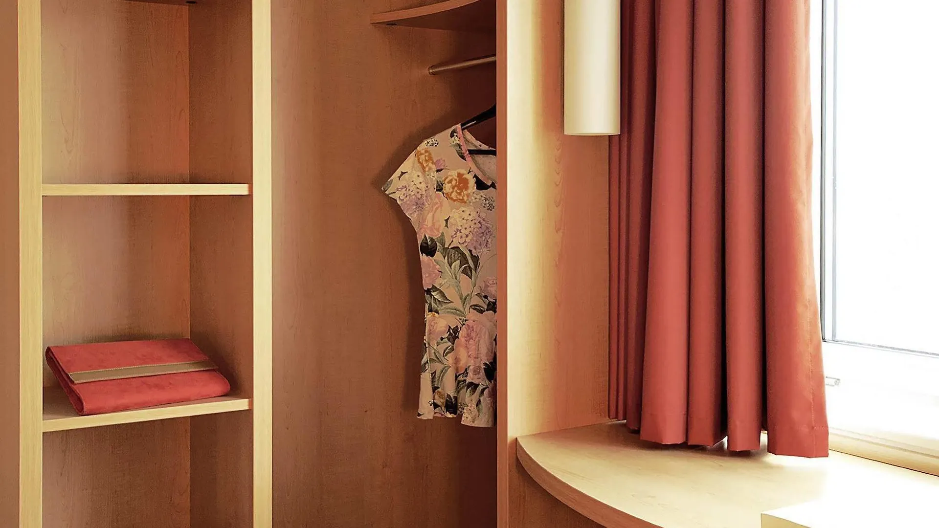 Ibis Gare Du Nord La Fayette 3*